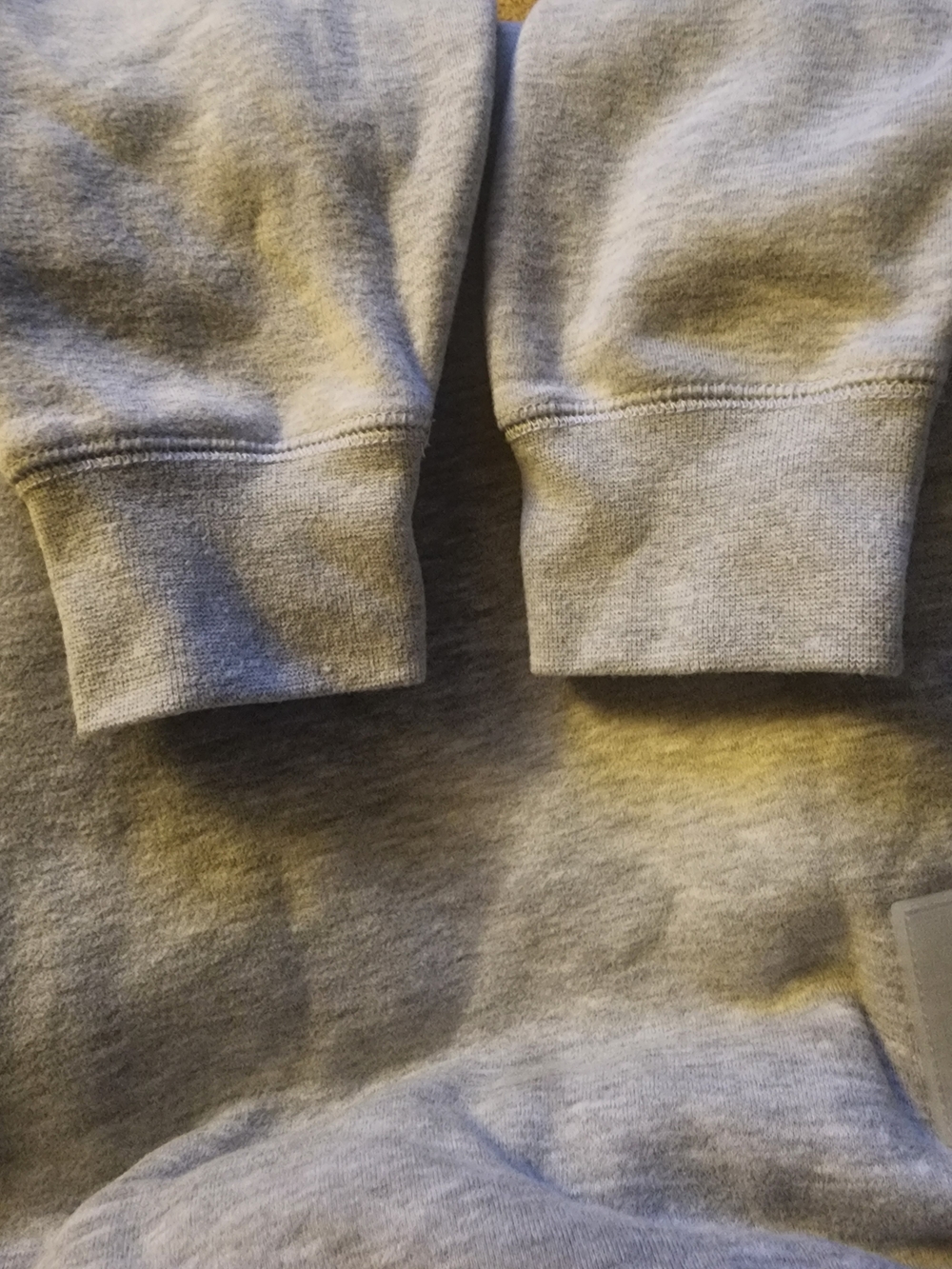 Formula 1 Oficial Produc Light Grey F1 Logo Crewneck Sweatshirt - Picture 7 of 9